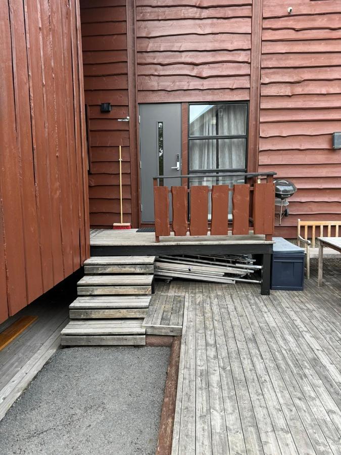 Very Centrally Located Apartment With Free Parking Тромсё Экстерьер фото